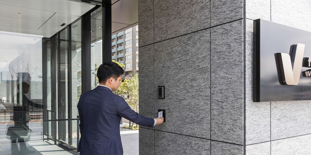 施設の入り口