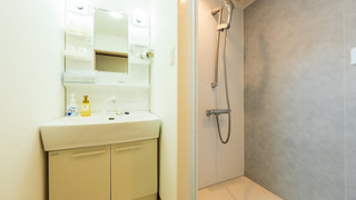 [福寿荘]一戸建て離れ：和室6畳+洋室8畳 (水洗トイレ・洗面台付き)