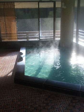 温泉街を一望するならこの宿♪ノスタルジックな旅館で温めぐり3416727