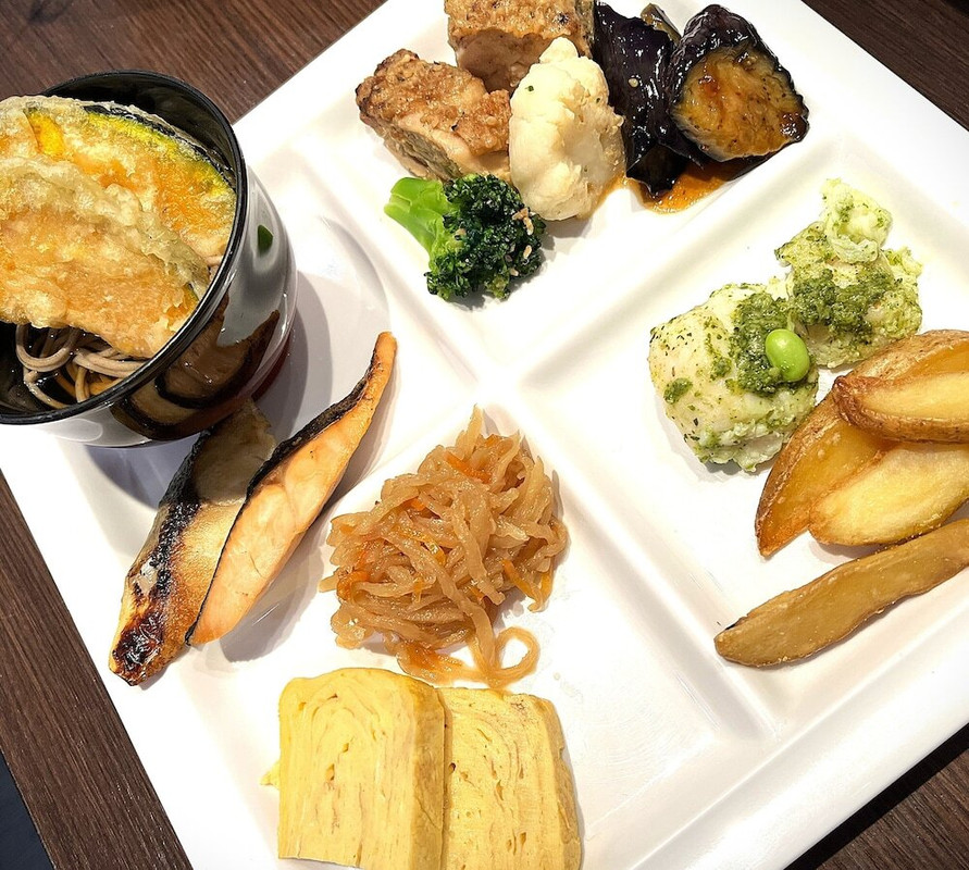 朝食ビュッフェ