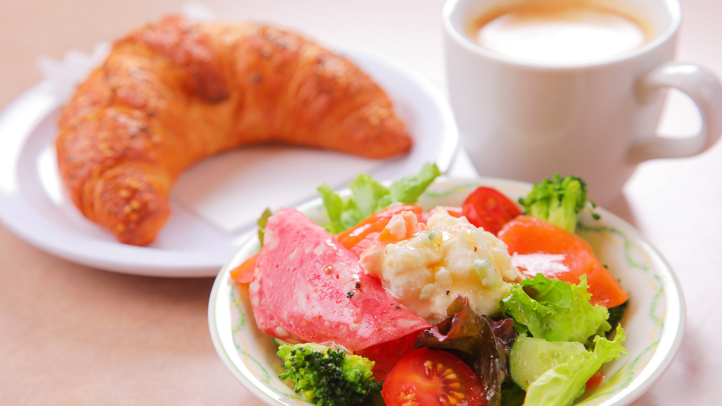■ Breakfast ■