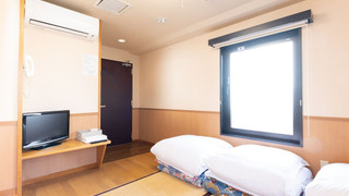 トラディショナル 4 人部屋 禁煙