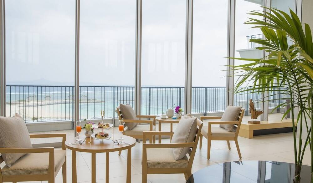 クラブラウンジ / 4