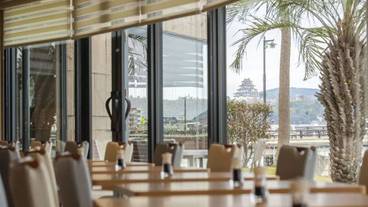 朝食スペース / 8