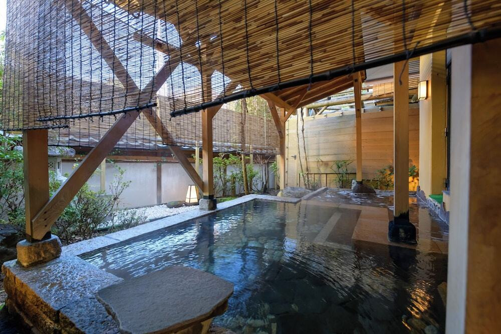 明月　露天風呂②