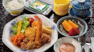 食事・飲み物 / 7