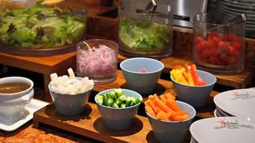 朝食ビュッフェ / 4