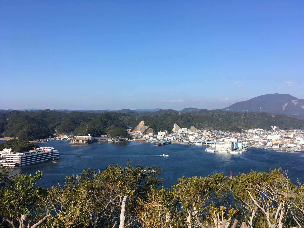11.ホテルの温泉や公衆温泉施設、足湯で温泉三昧！「南紀勝浦温泉」3750888