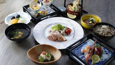 食事・飲み物 / 2