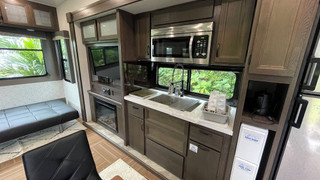 キャンピングトレーラー 禁煙