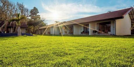 ヴィラうなりざき（西表島）