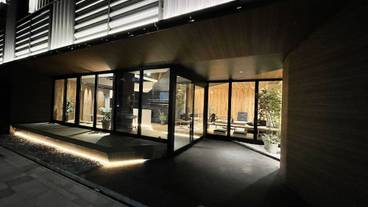 施設の入り口 / 6