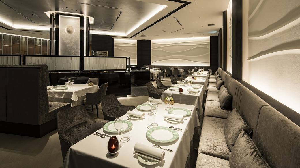 フレンチレストランの内観 / 2