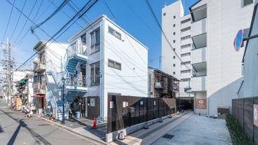 施設の入り口 / 7