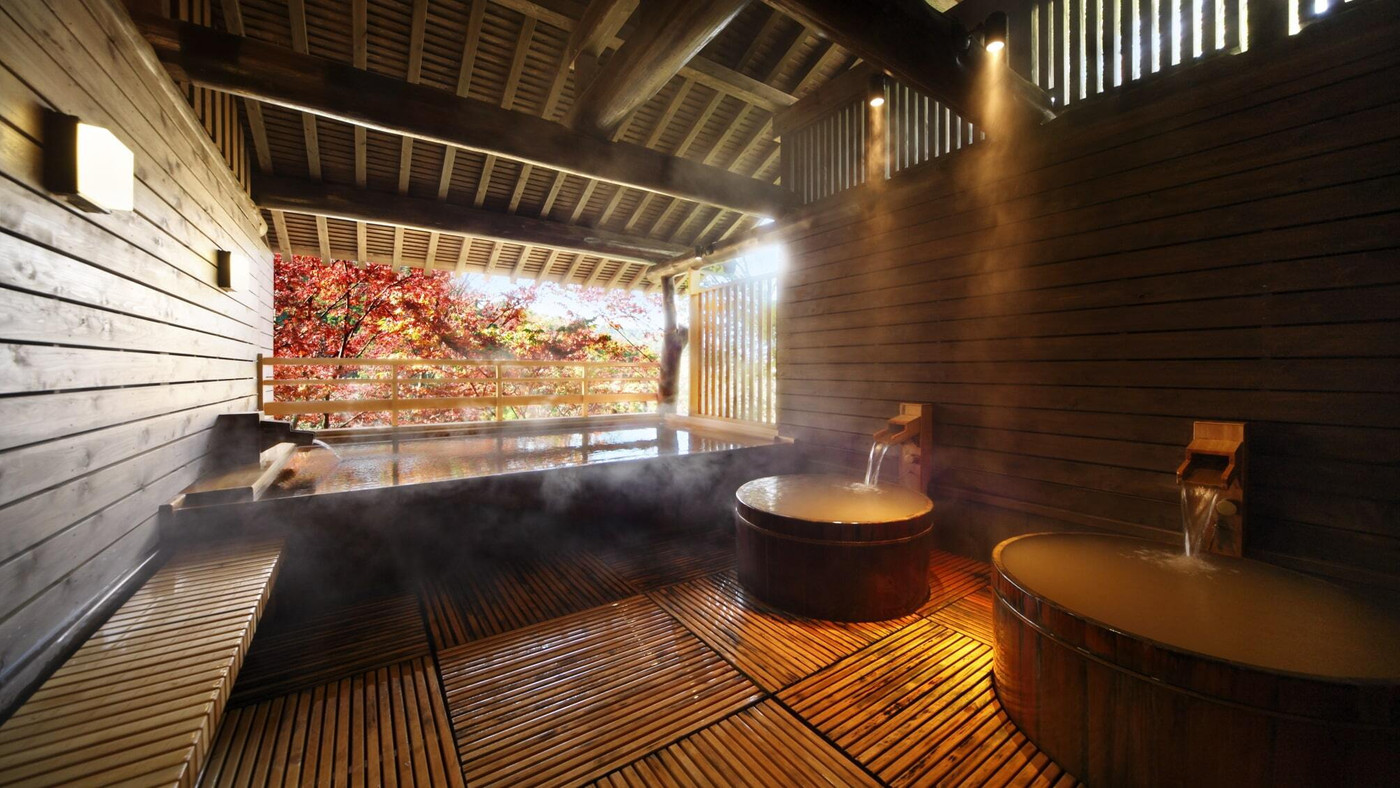 温泉街中心で源泉かけ流し、大正ロマンの老舗旅館3643935