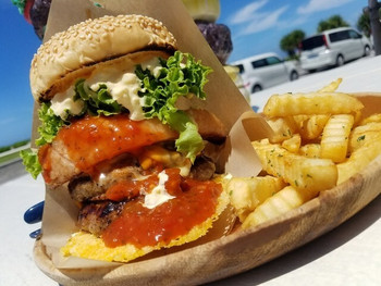 「氾濫バーガー チムフガス」 料理 87740750 