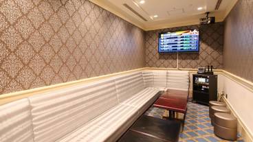 カラオケ ルーム / 7