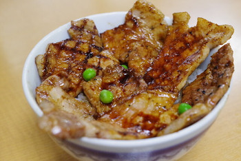 「ぱんちょう」 料理 88841313 豚丼(梅)
