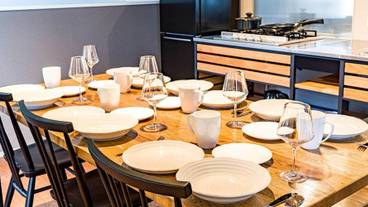 客室内のダイニングエリア / 10