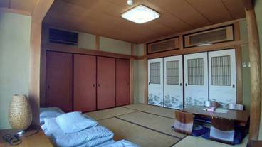 客室 / 31