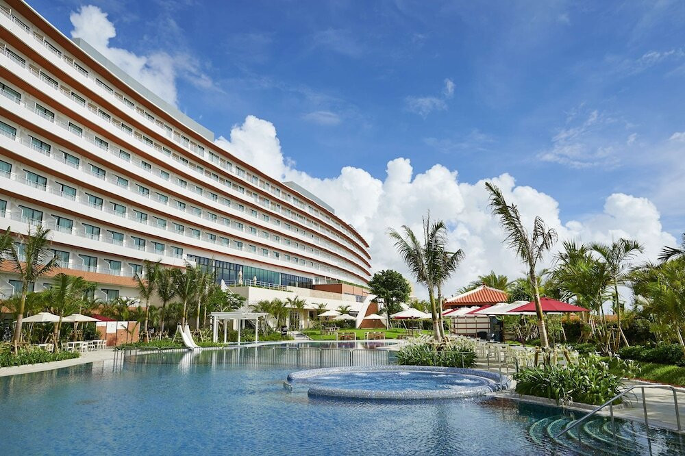 利便性の高い立地で南国リゾート気分を満喫4249336