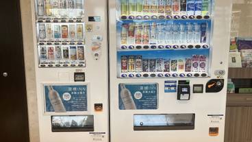 自動販売機 / 10