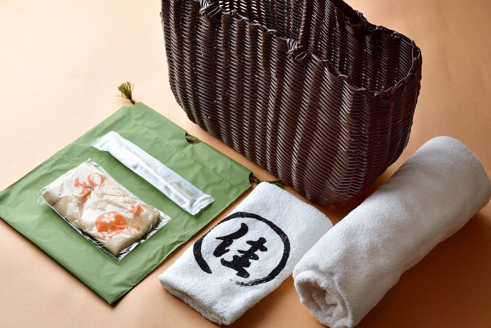 大人なラウンジでまったり過ごせる素泊まり宿4243060