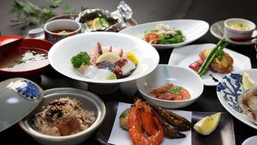 食事・飲み物 / 1