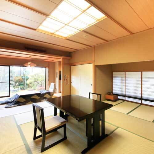 自然を眺める贅沢空間
ゆるりと寛ぐ6つの客室 / 2