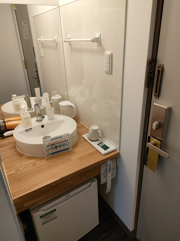 洗面が奥すぎる