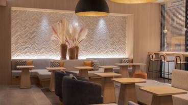 ロビーラウンジ / 10