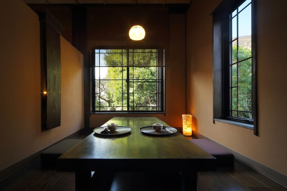 木造りの離れの二階家で、心落ち着く至福のひとときを4025669