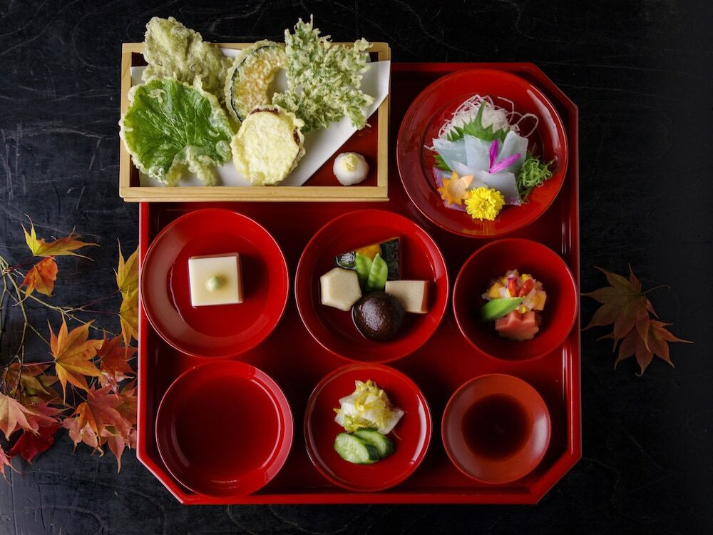 静かに自分を見つめなおす、武田信玄・菩提寺の宿坊3378287