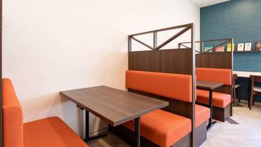 施設内の設備 / 11