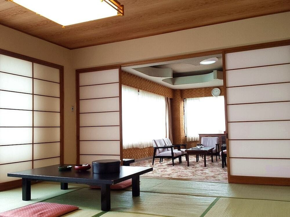 50種類以上の夕食バイキングで舌鼓♪4248705