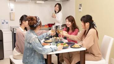 客室内のダイニングエリア / 31