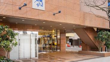 施設の入り口 / 4