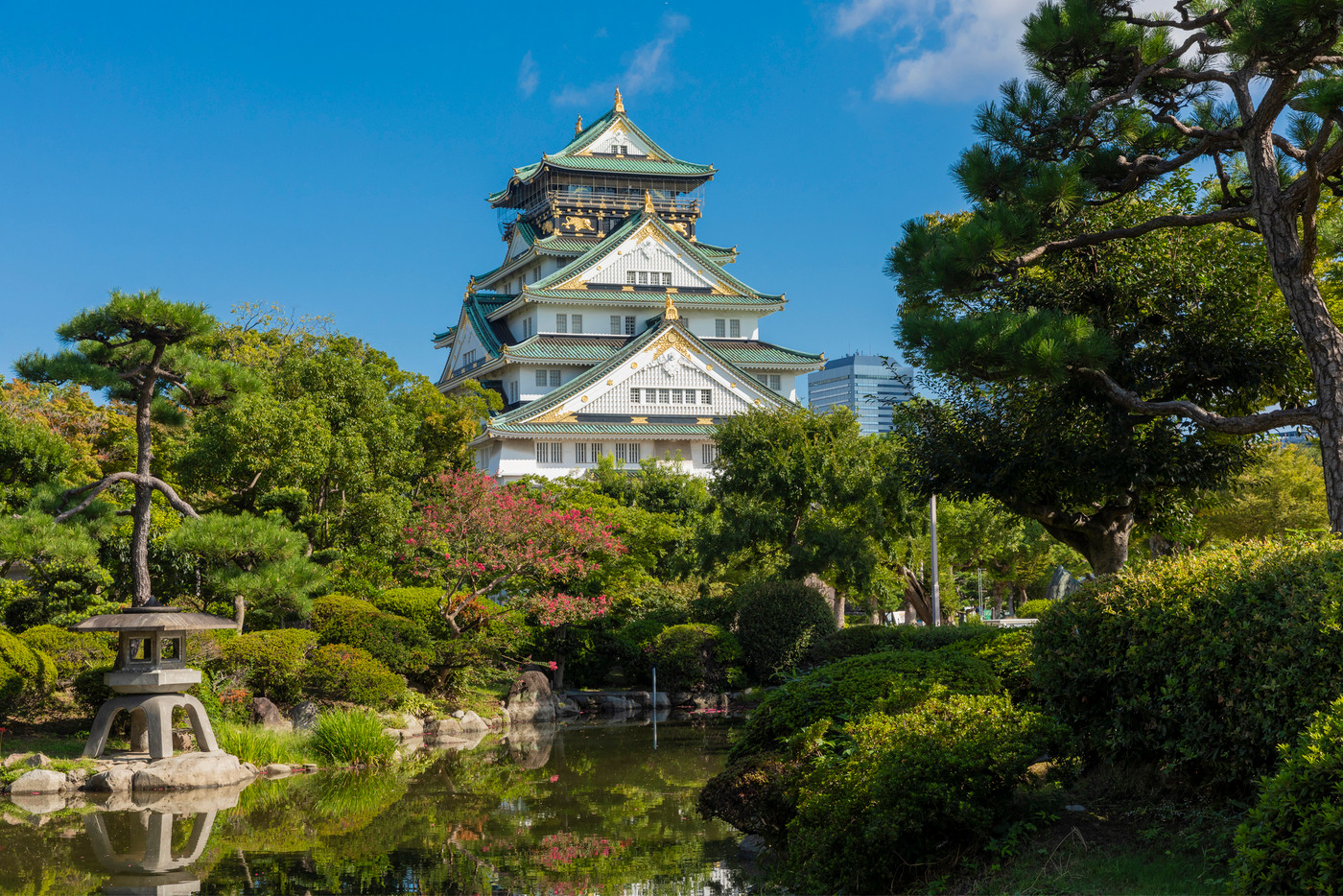 青空の大阪城　大阪