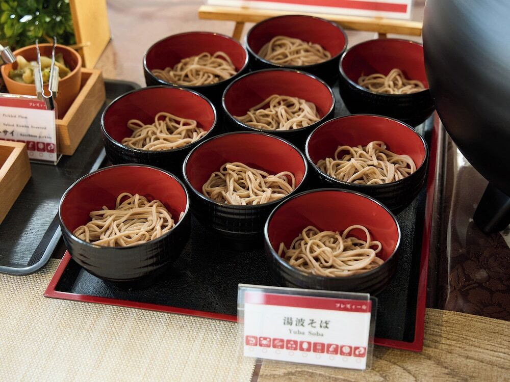 朝食