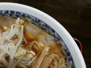 「栄屋本店」料理 1091945 スープに氷が浮いています