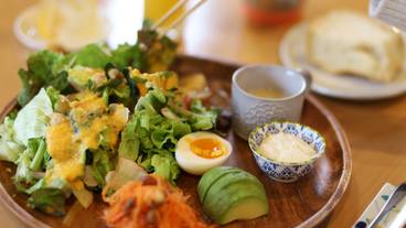 朝食 サラダプレート / 7