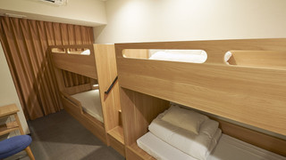 プライベート フォース＜二段ベッド＞ 共用バスルーム