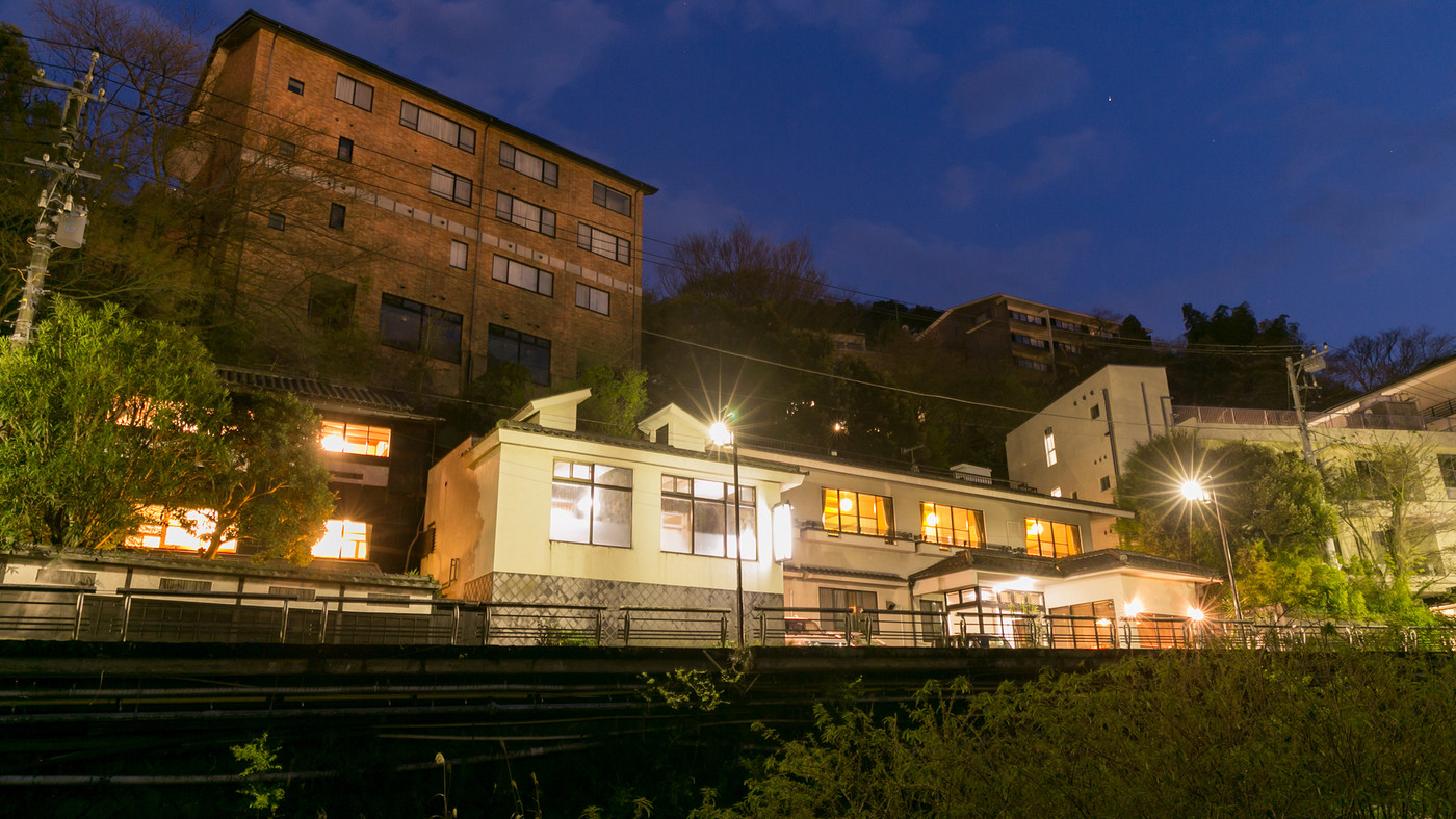 新鮮な海の幸が楽しめる、アットホームな湯宿3928670