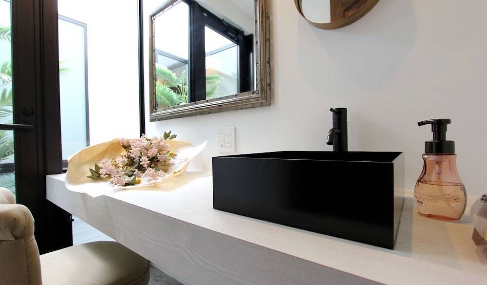 パウダールーム② / 2