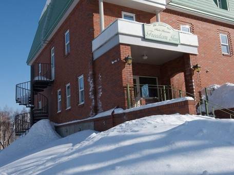 フリーダムイン / 3