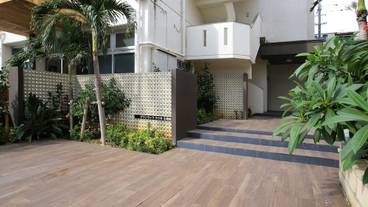 施設の入り口 / 5