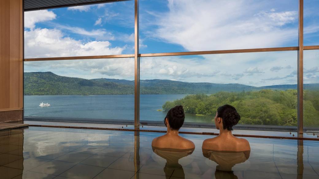 大浴場から臨む絶景 / 2