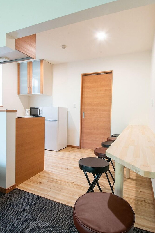 客室内のダイニングエリア