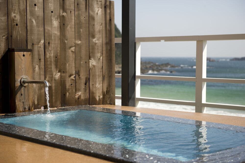 海を望むジャグジー