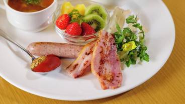 食事・飲み物 / 1